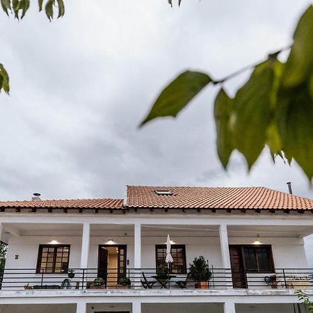 Fort D-Val Luxurious Apartment Ángistron Exterior foto