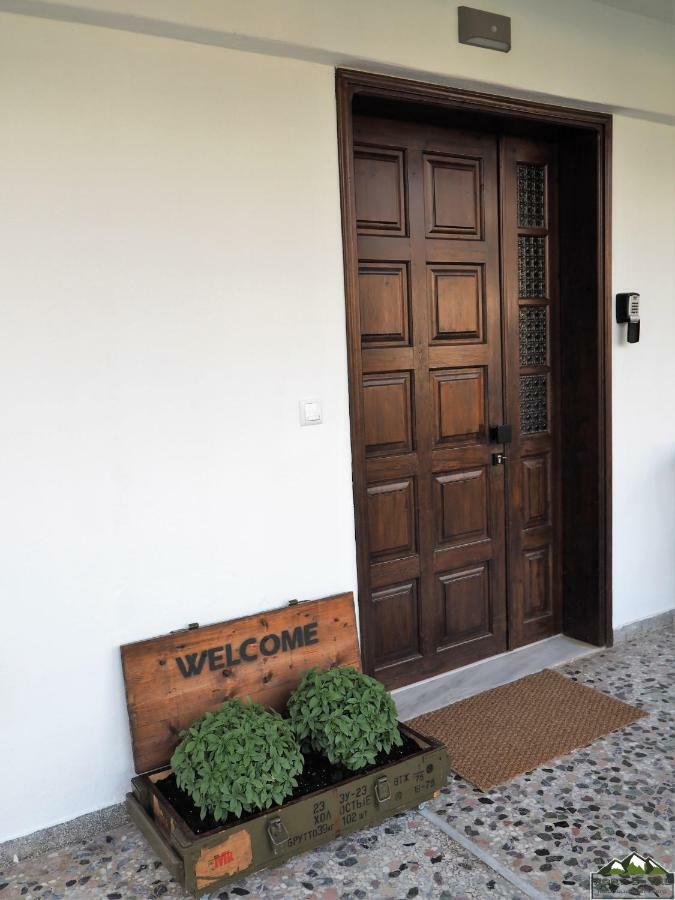 Fort D-Val Luxurious Apartment Ángistron Exterior foto